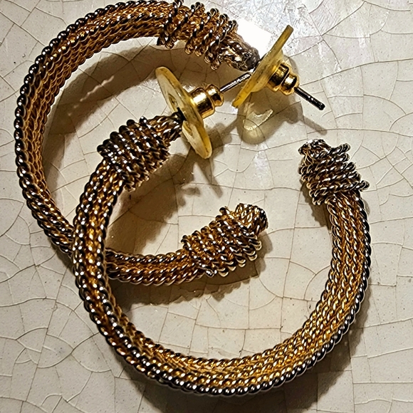 Vintage Multi-roped knotted gold tone hoop earrings, luxury, contemporary - Picture 5 of 6